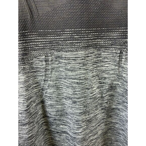 Lululemon Swiftly Tech Short Sleeve in Black and White Ombré Size 6 - Picture 3 of 7